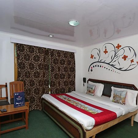 Oyo Flagship Hotel Palace Пагалґем Екстер'єр фото